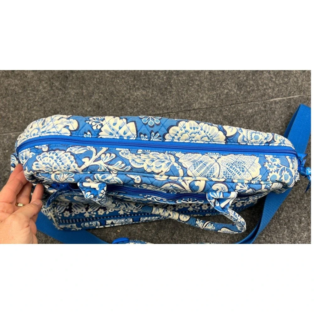Vera Bradley Blue Floral Quilted Laptop Travel Bag Shoulder Strap 16x12x6
